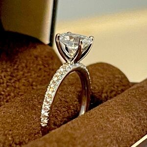 IGI CERTIFIED 14K SOLID WHITE GOLD OVAL DIAMOND ENGAGEMENT RING 1.04CTW F VS2